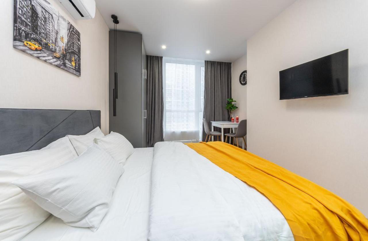 Your Apartment Kharkivska 基輔 外观 照片