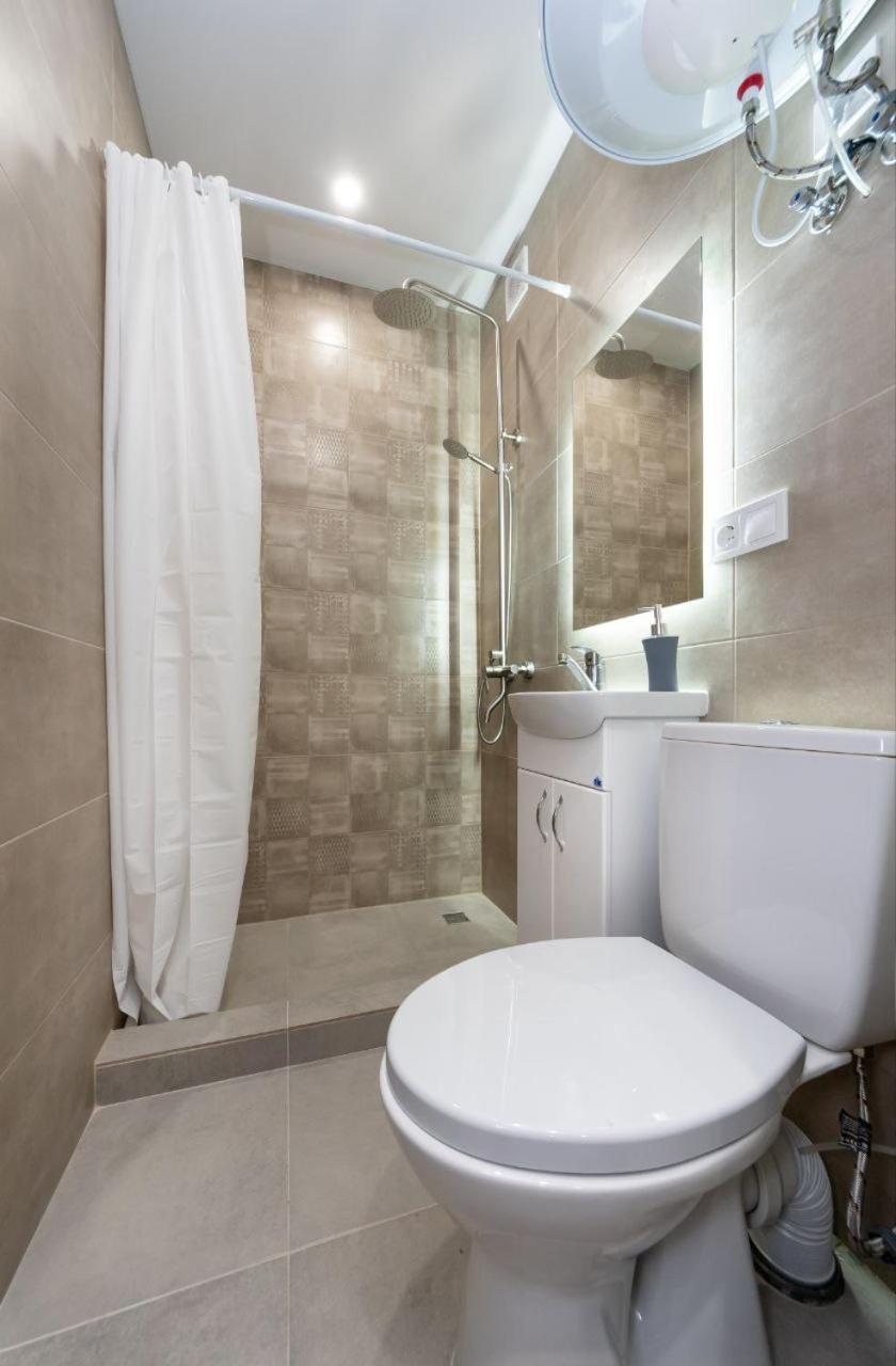 Your Apartment Kharkivska 基輔 外观 照片