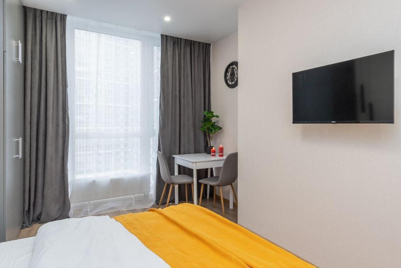 Your Apartment Kharkivska 基輔 外观 照片