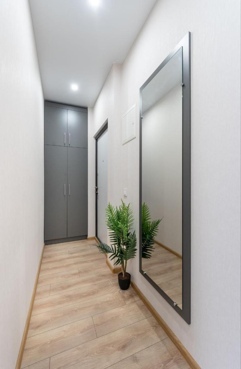 Your Apartment Kharkivska 基輔 外观 照片